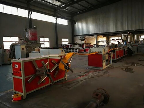 最新の会社の事例について PVC 防水プロファイルの生産ライン