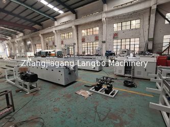 Zhangjiagang Langbo Machinery Co. Ltd. 工場生産ライン