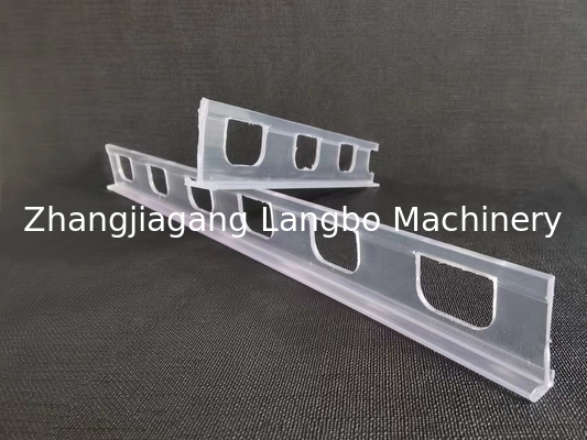 品質  Supermarket Cable Cover Transparent PVC Profile Production Line 工場