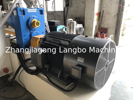 PEの管の単一ねじ押出機210KW 75/38の高容量