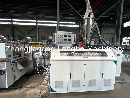 二重層WPCのプロフィールの放出ライン高容量37KW