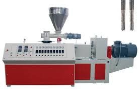 プラスチック円錐対ねじ押出機ポリ塩化ビニールはExtrudsion機械を配管する