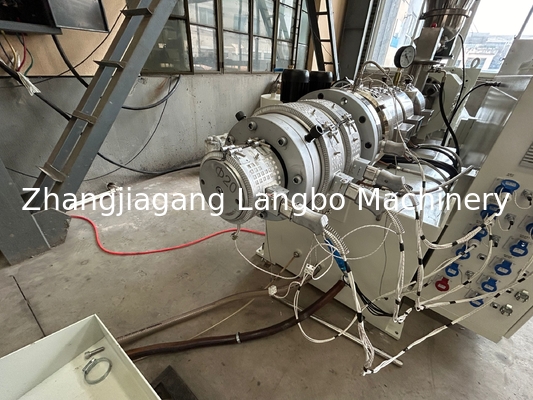80/156 PVCパイプ製造ライン,対向回転式双螺旋挤出機