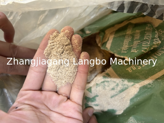 500L熱ミキサー ホットシステム PVCペレット粒 プラスチック粒 ミキサー マシン 500Lステンレス鋼 プラスチックミキサー WPC Proo を準備する