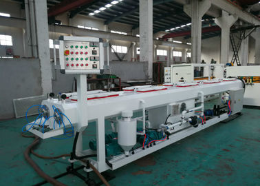 高容量380V 50HZ 3Pポリ塩化ビニールの管の放出ライン プラスチック管の突き出る機械