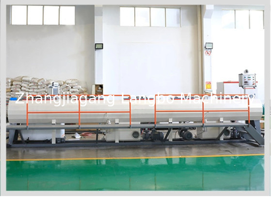 大直径 630mm UPVC PVC パイプ製造 エクストルーションマシンライン