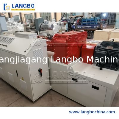 中国の製造者 HDPE LDPE PE PVCパイプ プラスチックエクストルーション製造機械 良い価格