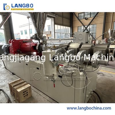 PLC制御 PVCパイプ生産ライン 高出力と生産性