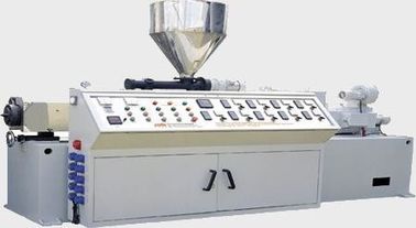Ø20-50mmポリ塩化ビニールの管の放出ライン、250kg/機械をフル オートにするHのプラスチック管