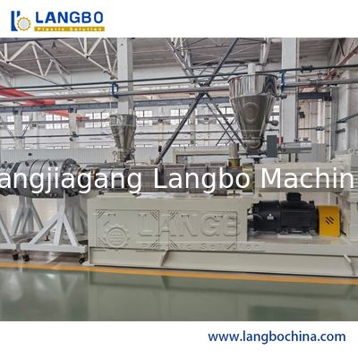 塵/破片の自由な切断システムが付いている150KG/High容量ポリ塩化ビニールの管の放出ライン