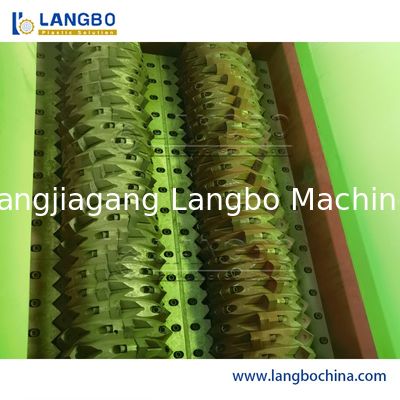 全自動水平廃棄物 プラスチックの破碎機 ニュー エンジン 破碎 PVCパイプ PE 波紋パイプ リサイクル 破碎機