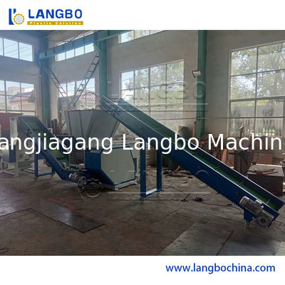 強力な水平型プラスチックシュレッダー機（PVC PE波形パイプ、チューブ、トレイ、パレット、PET、PVC、PC、EVA、ABS、日用品の破砕・粉砕用）