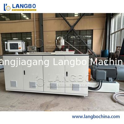 16-630mm PVC CPVC UPVC / HDPE / LDPE / PE PP PPR管管 / ホースツイン& シングルスクリューエクストルーダー / 水/ガス供給のためのエクストルーションプラスチック製造機械