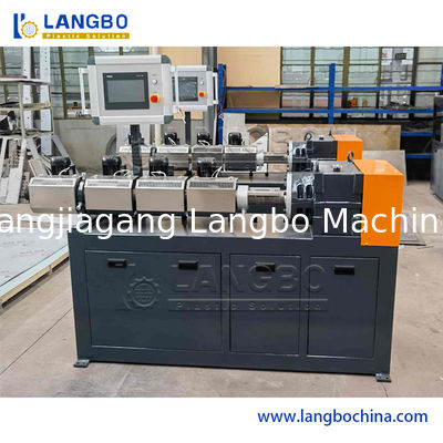 PEの管の単一ねじ押出機210KW 75/38の高容量