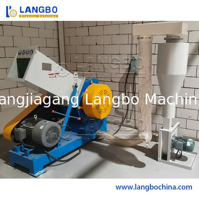 プラスチックリサイクルラインのための自動再生プラスチッククラッシャークラッシングマシン