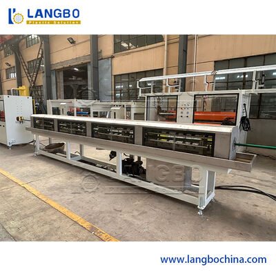 180kg/h生産能力、3層共押出、 PLC制御付きPPRパイプ押出ライン