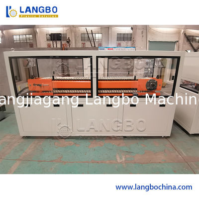 WPC PVC パネル 機械 覆い 屋根 壁 パネル PVC 天井 パネル 空洞 装飾 パネル プロファイル 挤出 製造 挤出 機械