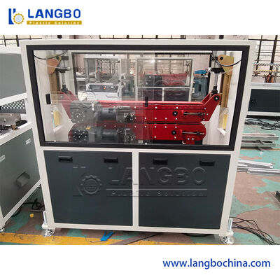 55KWのモーターパワー 円滑な正確なプロファイルの挤出のためのPVCプロファイルの挤出機