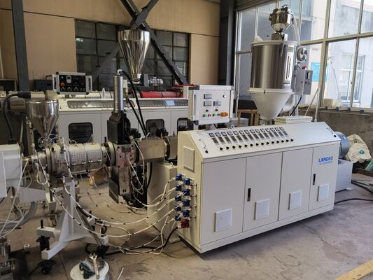 プラスチックPE HDPE PPR 水ガスオイル供給パイプ 挤出生産ライン シングルスクリュー挤出パイプ製造機械