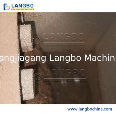 円錐対ねじ押出機が付いている特別なWPCの壁パネルの生産ライン