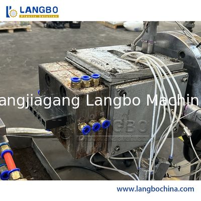 プラスチック UPVC PVC 天井溝ケーブル トランキング ウィンドウ ドア フレーム 壁パネル ホールボード コーナー ビーズ WPC デッキ プロフィール エクストルーション 生産 製造 機械