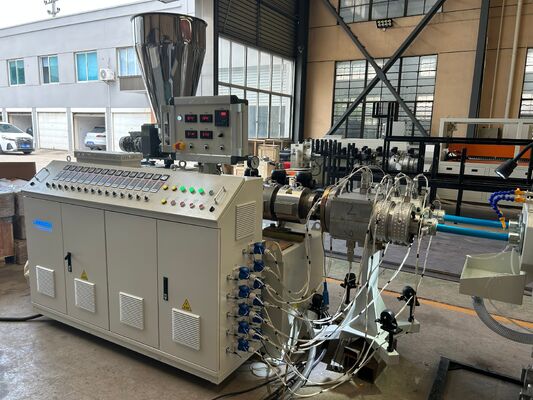 プラスチック押出機 プラスチック設備 PVC PP PE パイプ押出機 PVCパイプ製造機