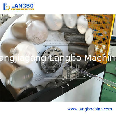 プラスチックのPVC 柔軟なホース機械 編み花園ホースパイプを作る機械