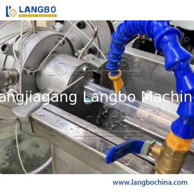 高出力PVC繊維強化パイプ生産ライン プラスチックエクストルーダー 脳付きガーデンホース製造機械