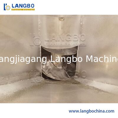 湿った飼料粒子の脱水のための垂直乾燥ミキサー