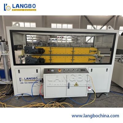 3層共突出PPRパイプ突出ライン 350kgs/h 容量と PLC制御