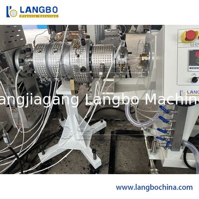 3層共突出PPRパイプ突出ライン 350kgs/h 容量とSIEMENS PLC制御