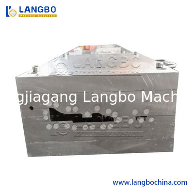 WPC PVC巾木用プラスチック押出生産ライン