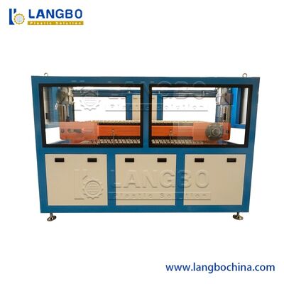 木製複合プラスチックPVC泡スカーティングボード プロフィール エクストルージングマシン生産ライン