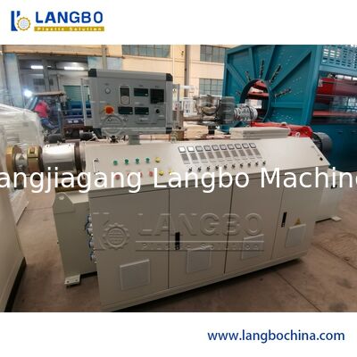 配水管ポリ塩化ビニールの双生児ねじ押出機、自動制御のプラスチック放出機械