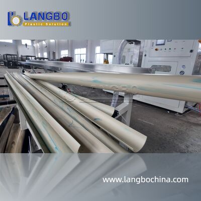 PVCプロファイルエクストルーションライン 細工制御 様々な用途に適しています