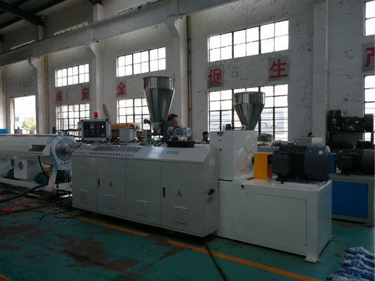 フル オート380V 50HZプラスチック ポリ塩化ビニールのプロフィールの放出ライン双生児ねじ放出機械