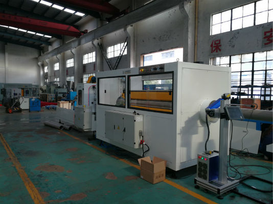 高容量380V 50HZ 3Pポリ塩化ビニールの管の放出ライン プラスチック管の突き出る機械